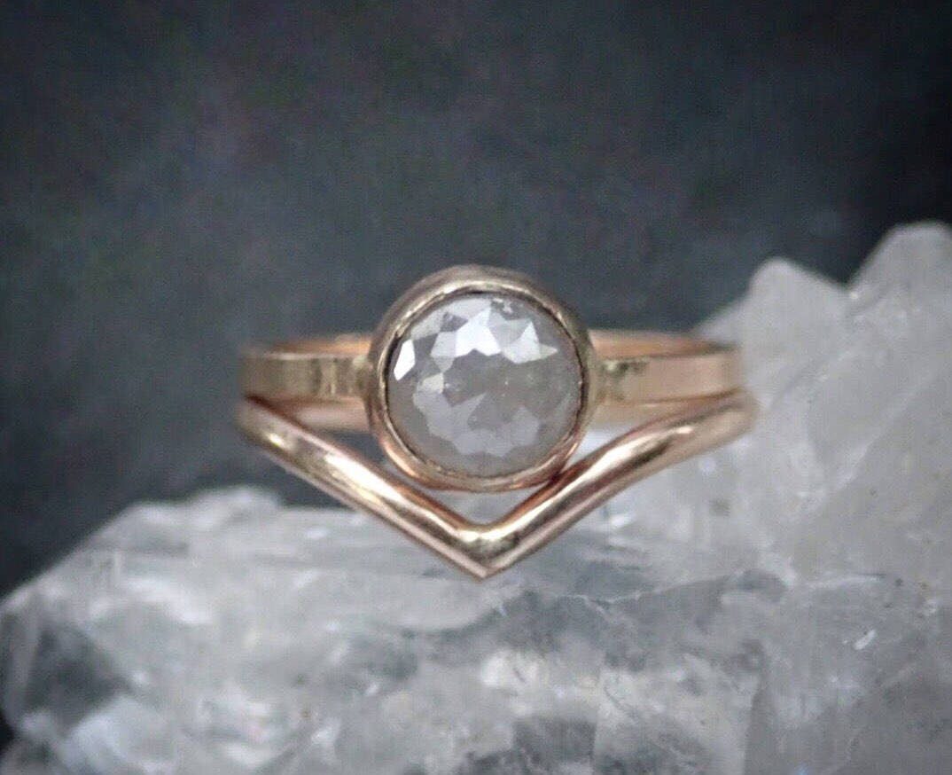 Chevron Gold Wedding Band - Salt and Pepper Diamond Ring- mossNstone