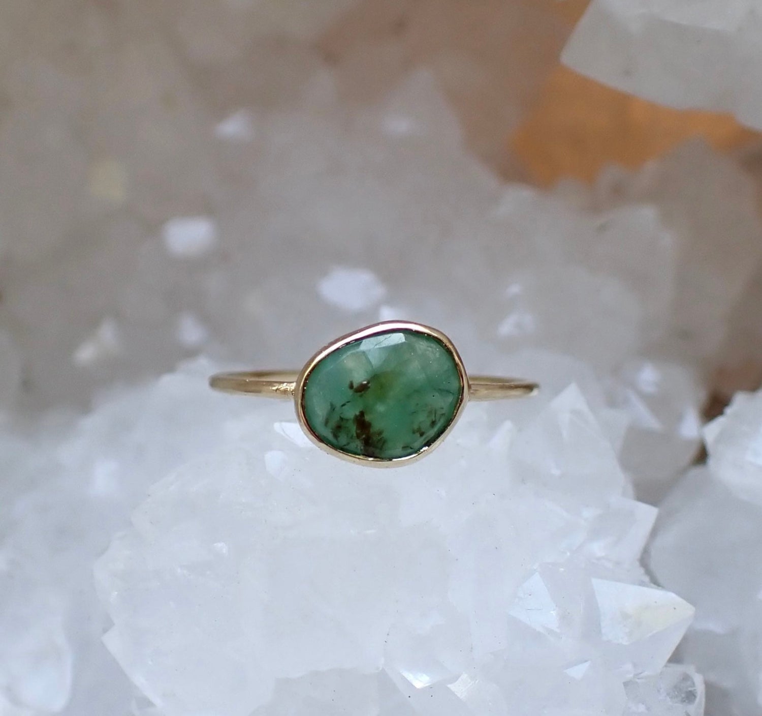 Raw Emerald Ring, Solid 14k Gold, Natural Emerald Ring, Rose Cut, Minimalist Design - mossNstone