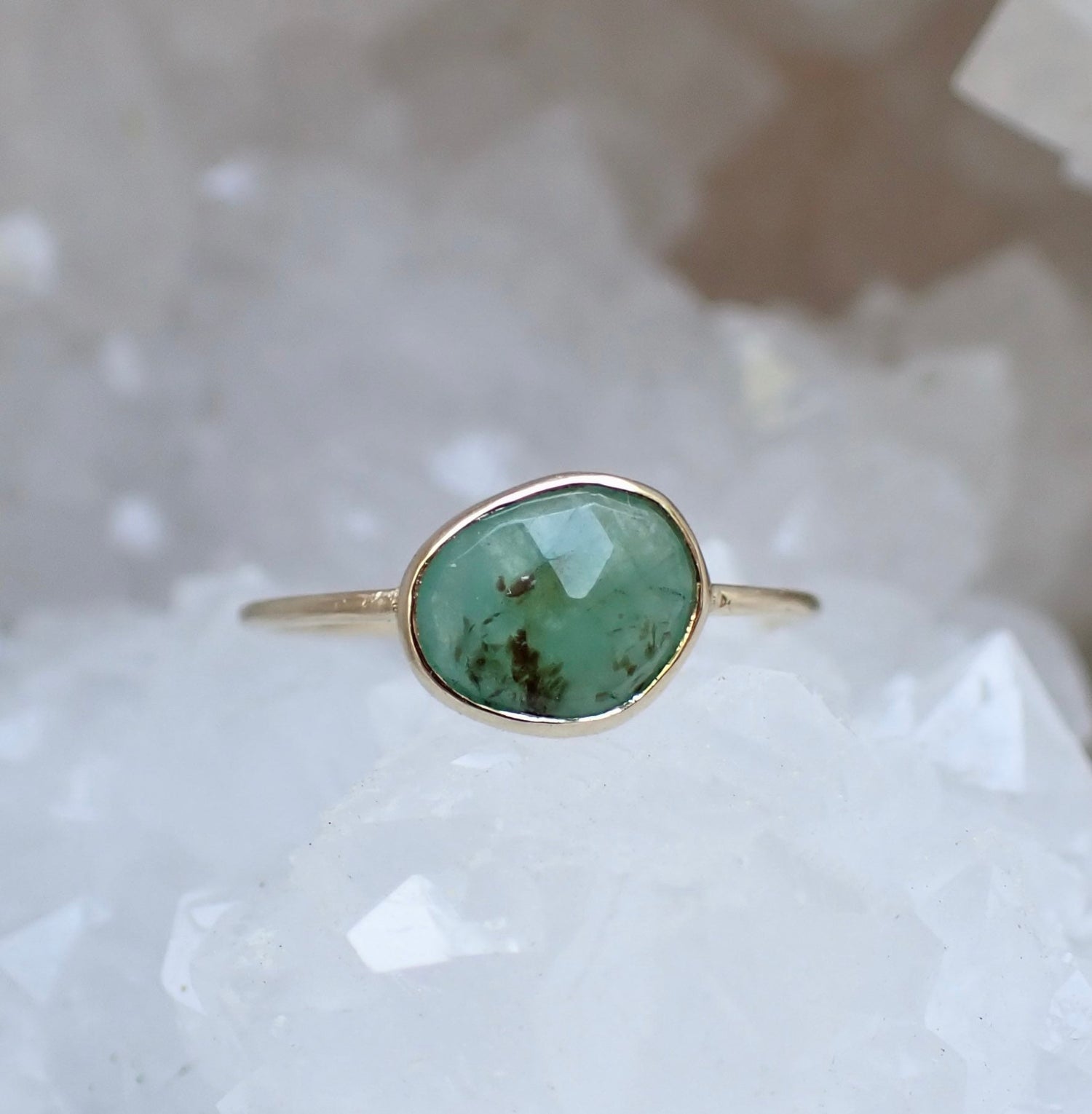 Raw Emerald Ring, Solid 14k Gold, Natural Emerald Ring, Rose Cut, Minimalist Design - mossNstone