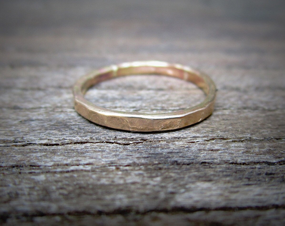Hammered Band - Salt and Pepper Diamond Ring- mossNstone