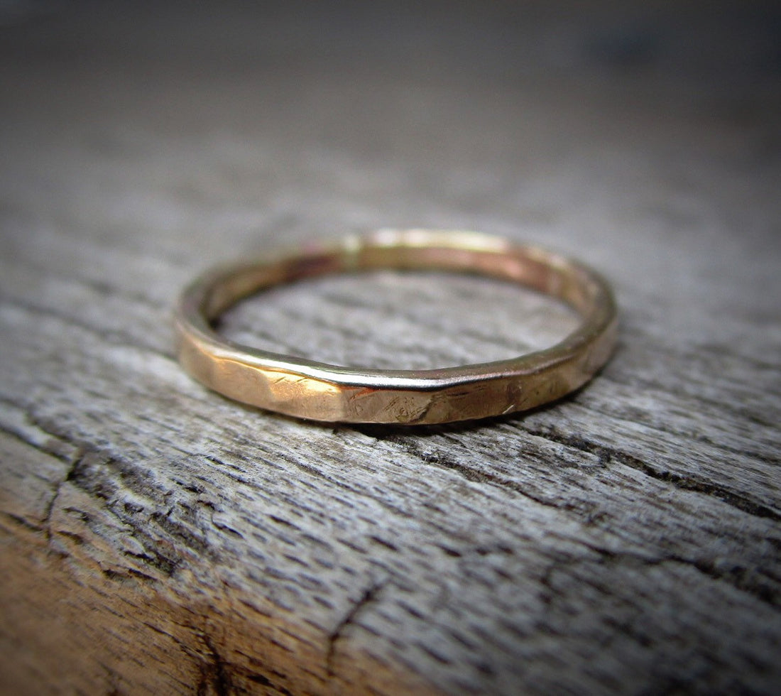 Hammered Band - Salt and Pepper Diamond Ring- mossNstone