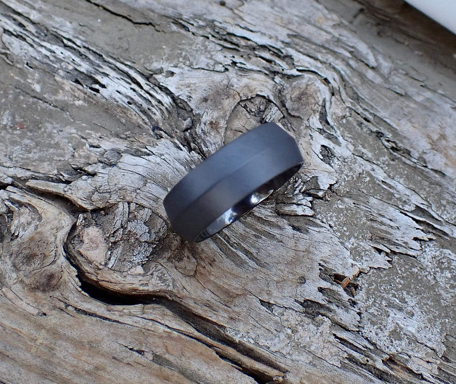 Titanium 8 mm Knife Edge Band with Satin Finish - Salt and Pepper Diamond Ring- mossNstone