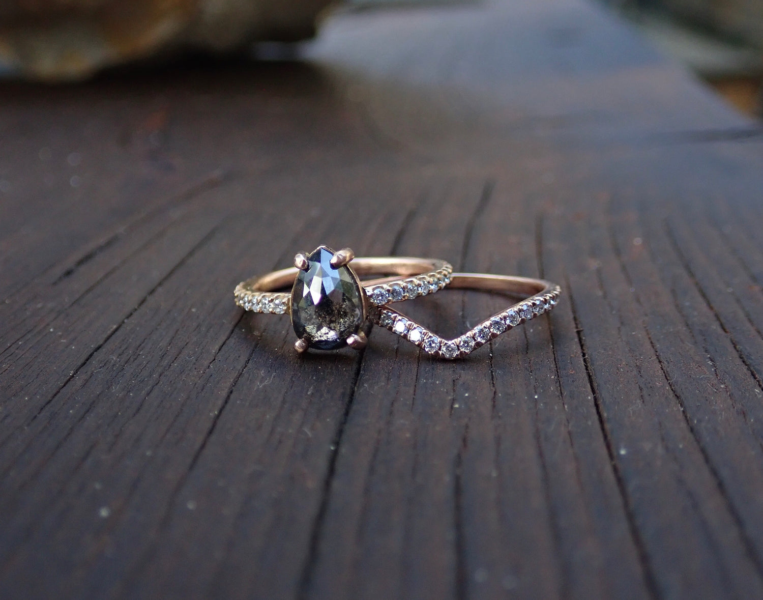 Pavé Chevron Diamond Wedding Band - Salt and Pepper Diamond Ring- mossNstone