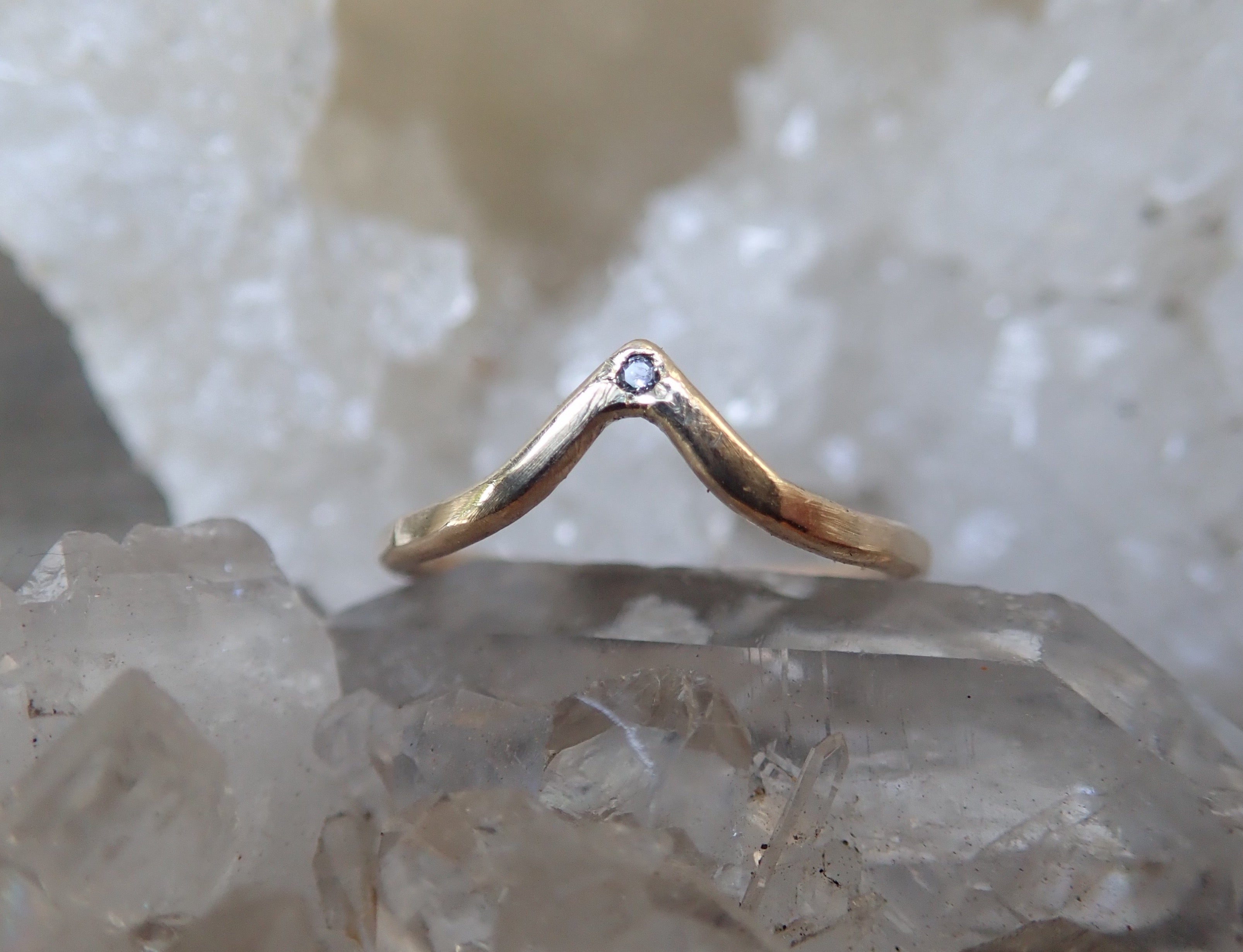 Chevron Band with Accent Diamond - Salt and Pepper Diamond Ring- mossNstone