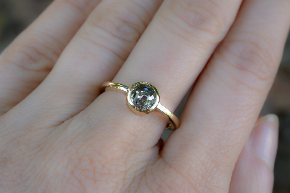 1.0 carat Round Rose Cut Salt and Pepper Diamond Ring, Bezel Setting