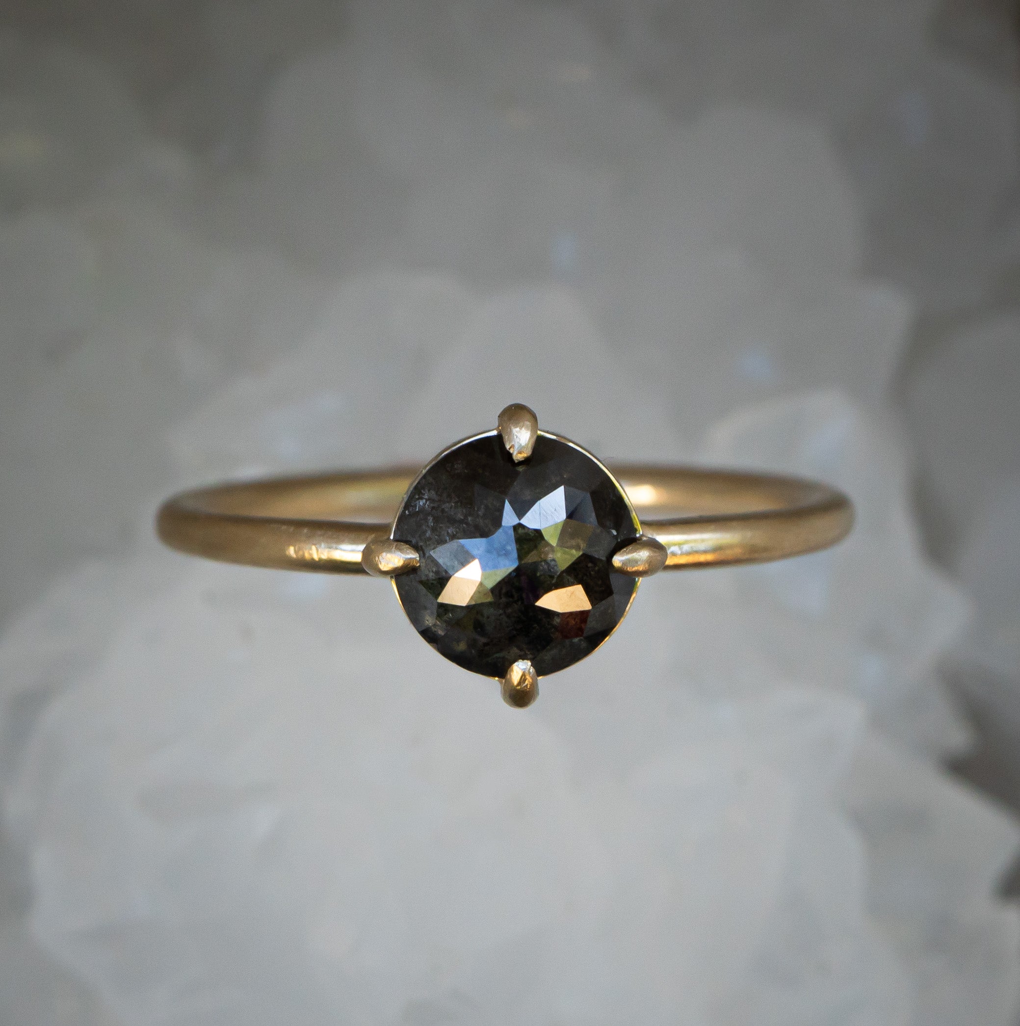 Round Salt and Pepper Black Diamond Ring, Rose Cut Compass Ring - Salt and Pepper Diamond Ring- mossNstone