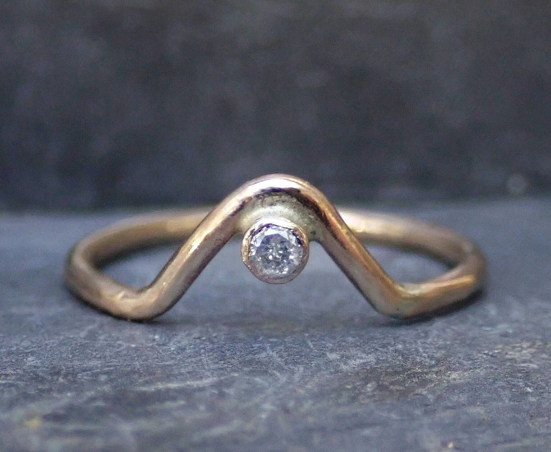 Chevron Diamond Accent Ring - Salt and Pepper Diamond Ring- mossNstone