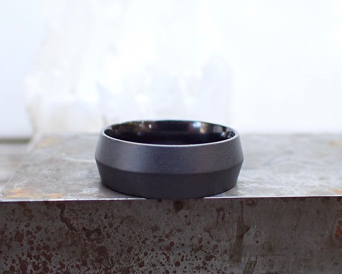 Titanium 8 mm Knife Edge Band with Satin Finish - Salt and Pepper Diamond Ring- mossNstone