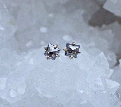 Salt + Pepper Kite Diamond Stud Earrings - mossNstone