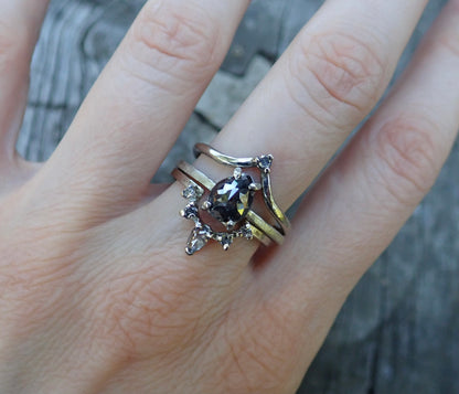 Chevron Band Prong Accent Diamond - Salt and Pepper Diamond Ring- mossNstone