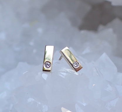 Single Diamond Bar Studs in Solid 14k Gold - mossNstone