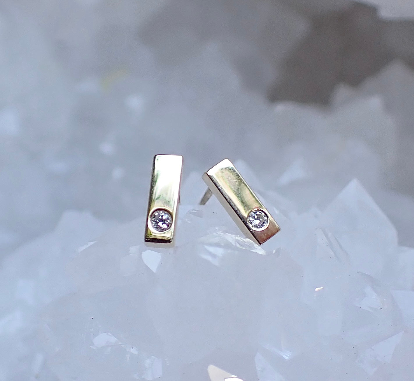 Single Diamond Bar Studs in Solid 14k Gold - mossNstone