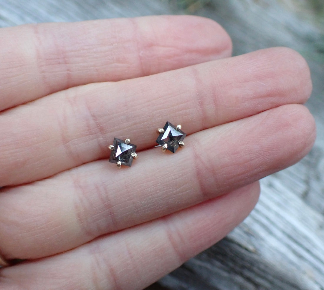 Salt + Pepper Kite Diamond Stud Earrings - Salt and Pepper Diamond Ring- mossNstone
