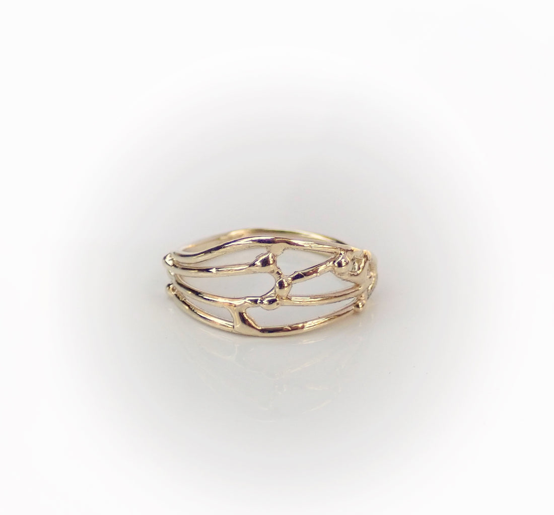 Butterfly Wing 14k Gold Wedding Band - mossNstone