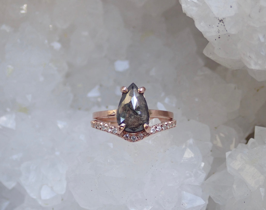 Pavé Chevron Diamond Wedding Band - Salt and Pepper Diamond Ring- mossNstone