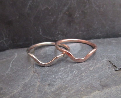 Curved Hammered Band - mossNstone
