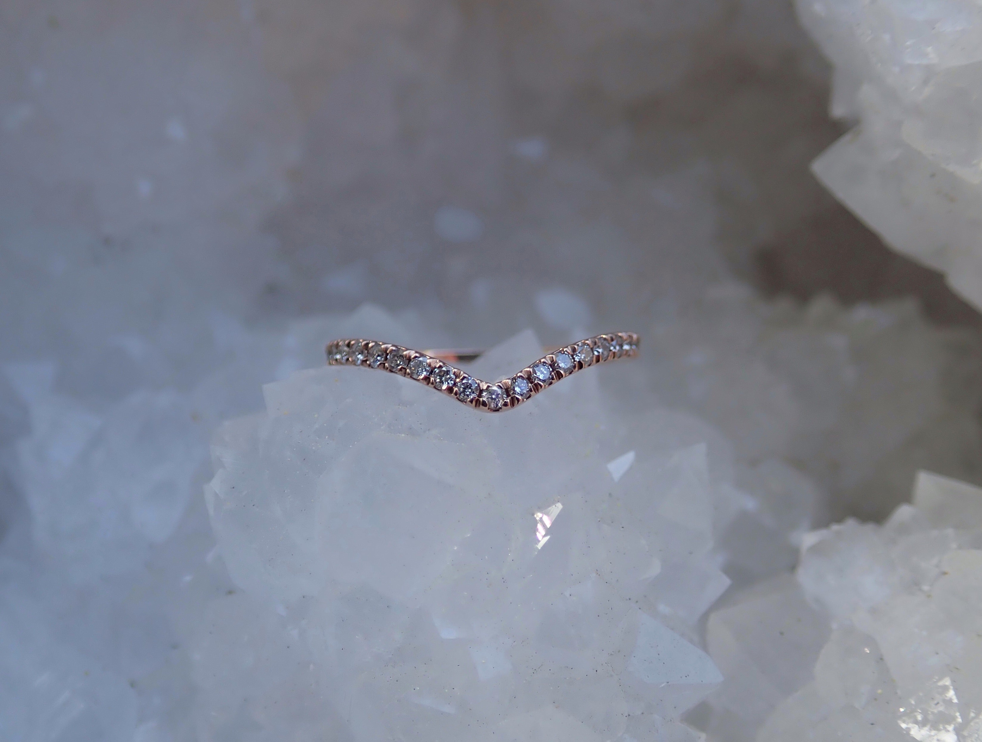Pavé Chevron Diamond Wedding Band - Salt and Pepper Diamond Ring- mossNstone