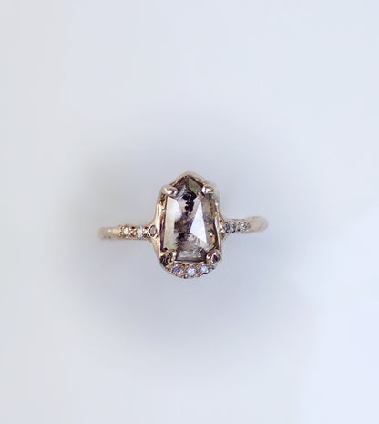 Salt and Pepper Shield Cut Diamond, 14k Gold - Salt and Pepper Diamond Ring- mossNstone